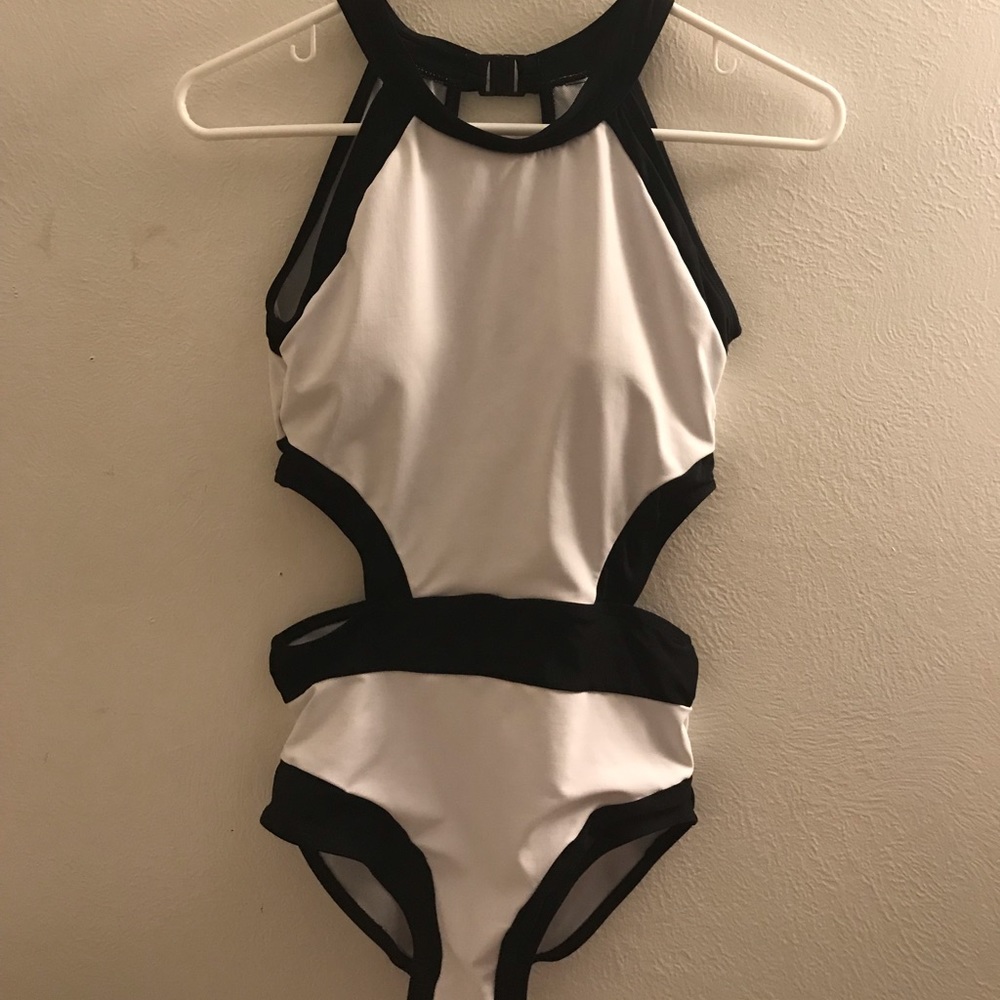 black and white cut out onepiece swimsuit